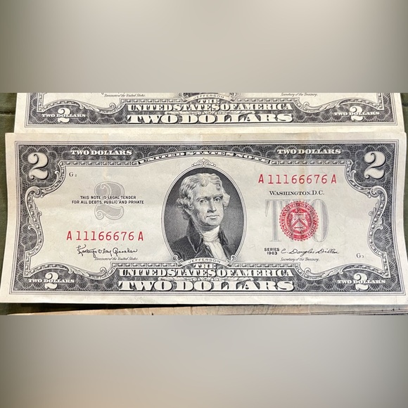 4 red stamp $2 dollar bills , 1963, circulated - Picture 6 of 6